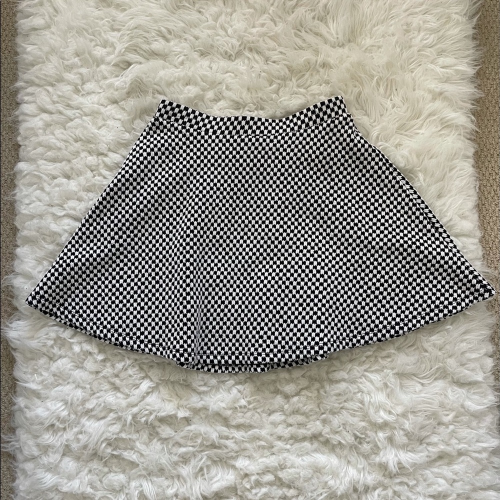 Checkered high-waisted skirt